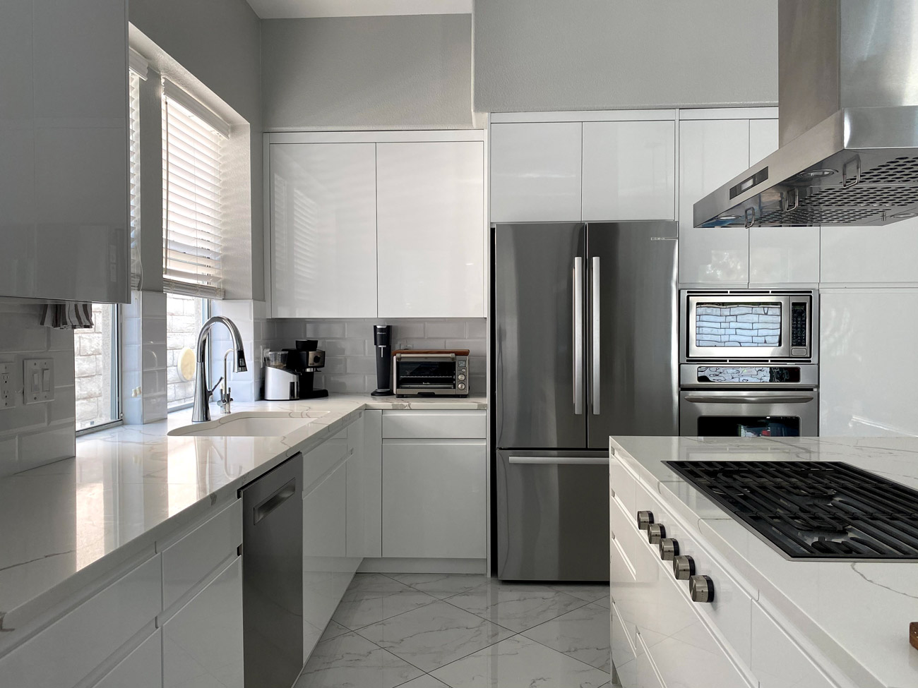 Transforming Spaces with RAL 9003 Signal White: The Perfect White for Kitchen and Bathroom Cabinets