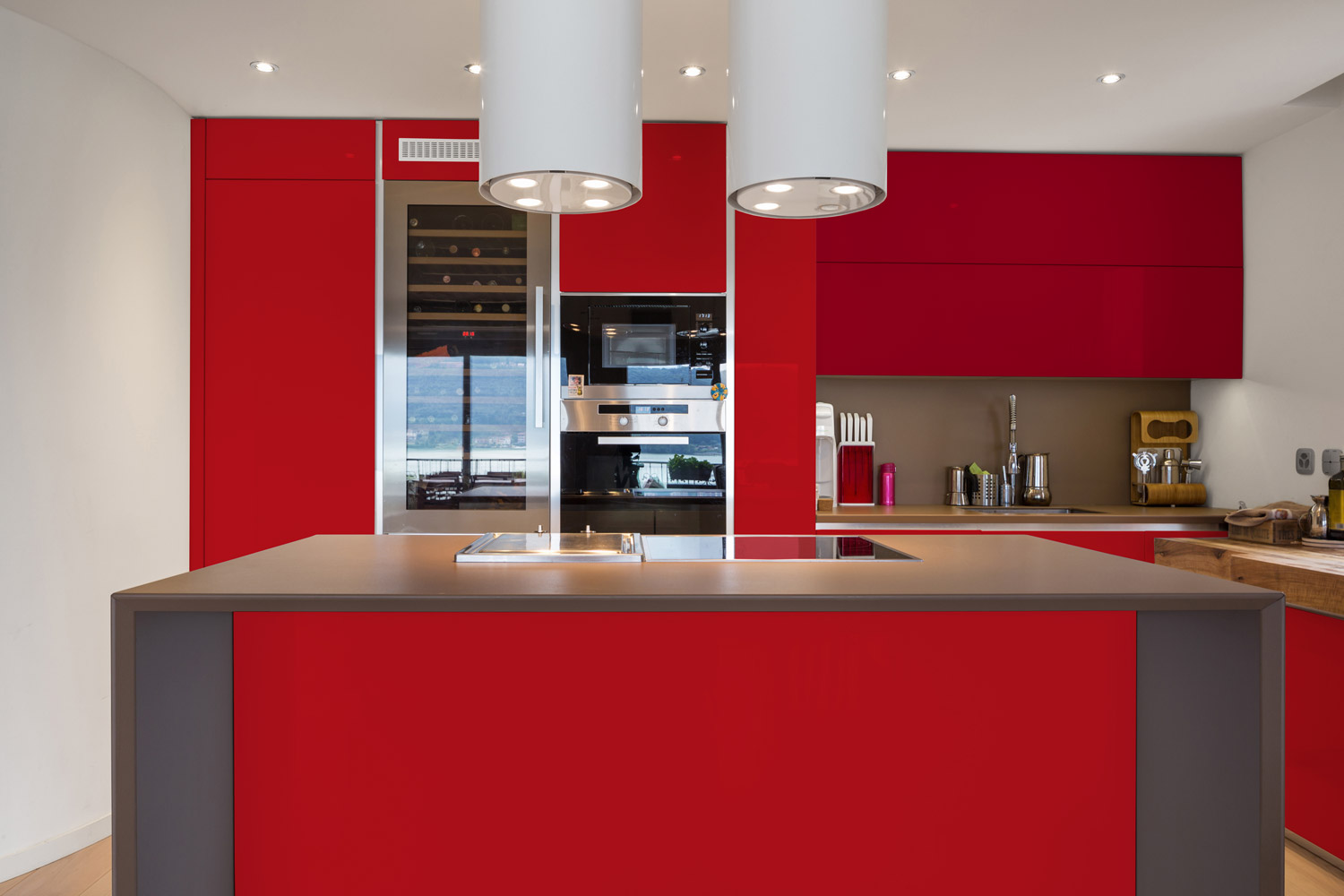 RAL 3001 Signal Red - Top Cabinets | RAL 3020 Traffic Red - Bottom Cabinets and Island